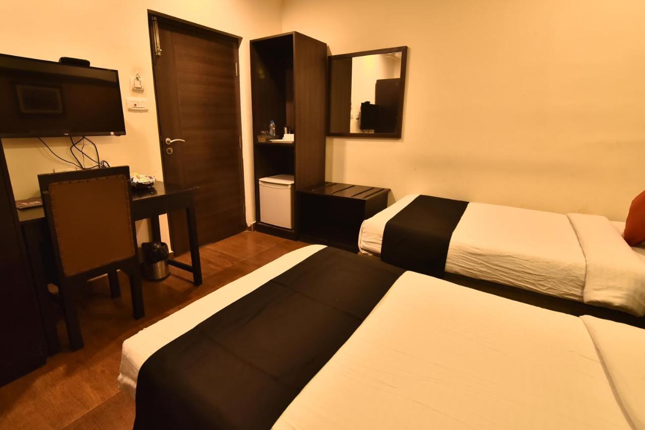 Casa Broadway-A Boutique Hotel Колката Екстер'єр фото