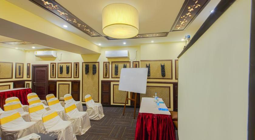 Casa Broadway-A Boutique Hotel Колката Екстер'єр фото