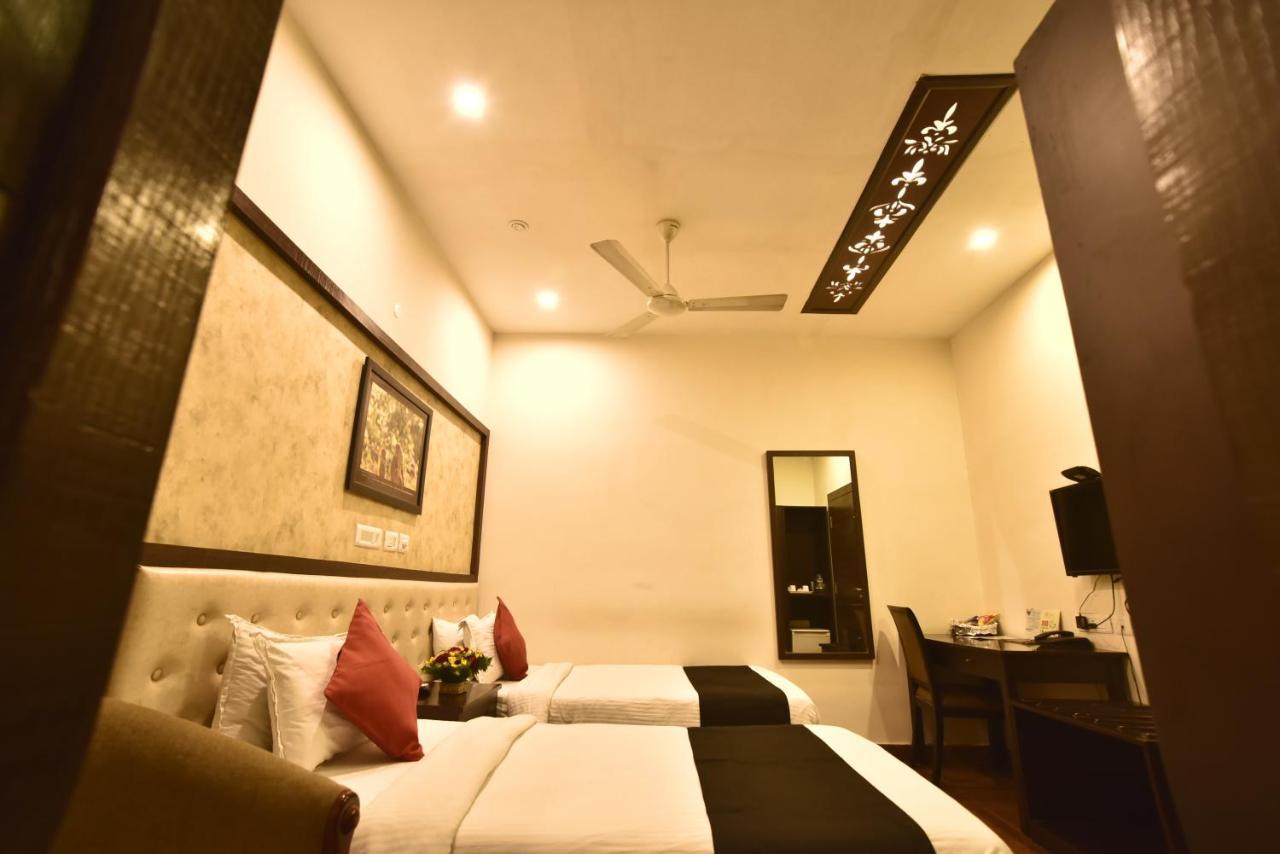 Casa Broadway-A Boutique Hotel Колката Екстер'єр фото