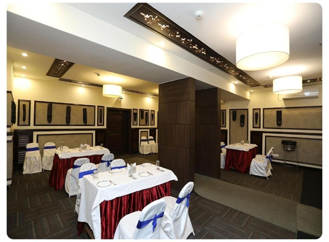 Casa Broadway-A Boutique Hotel Колката Екстер'єр фото